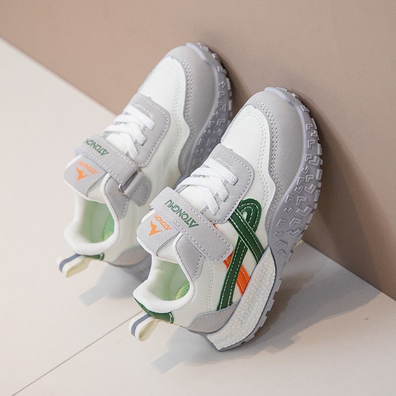 Unisex New Fashion Baby Shoes with Anti-slip Sole Soft PU Material.